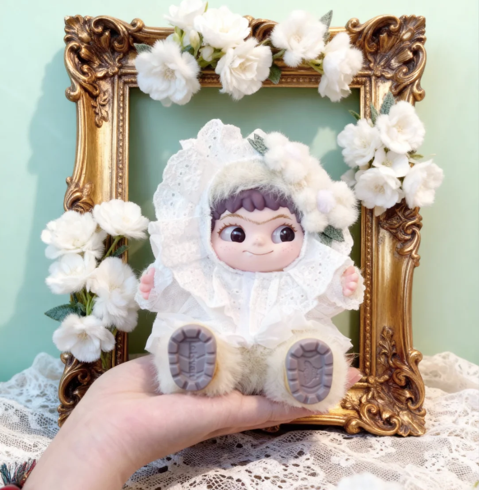 WAKUKU x FRIDA'S PARADOX - Canto Eterno Limited Edition Vinyl Plush Doll Pendant