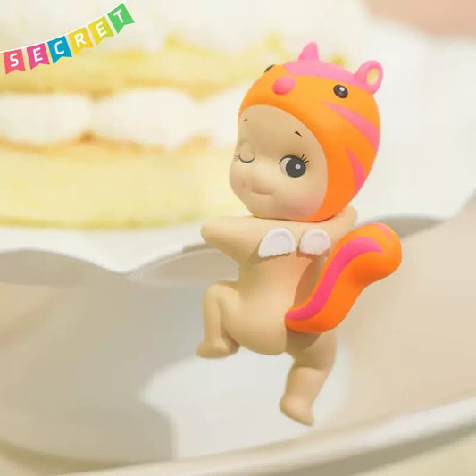 Sonny Angel Hippers Looking Back Series Figure